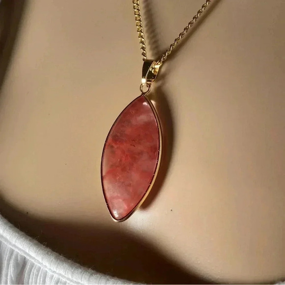 Cherry Quartz Crystal Gemstone Gold Pendant Necklace Positive Energy Attraction - Picture 4 of 5